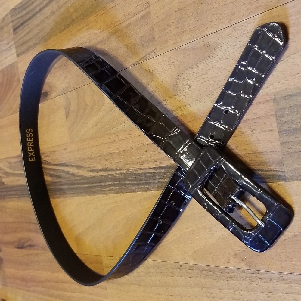 Express dark Brown Crocodile Embossed Leather Belt Medium